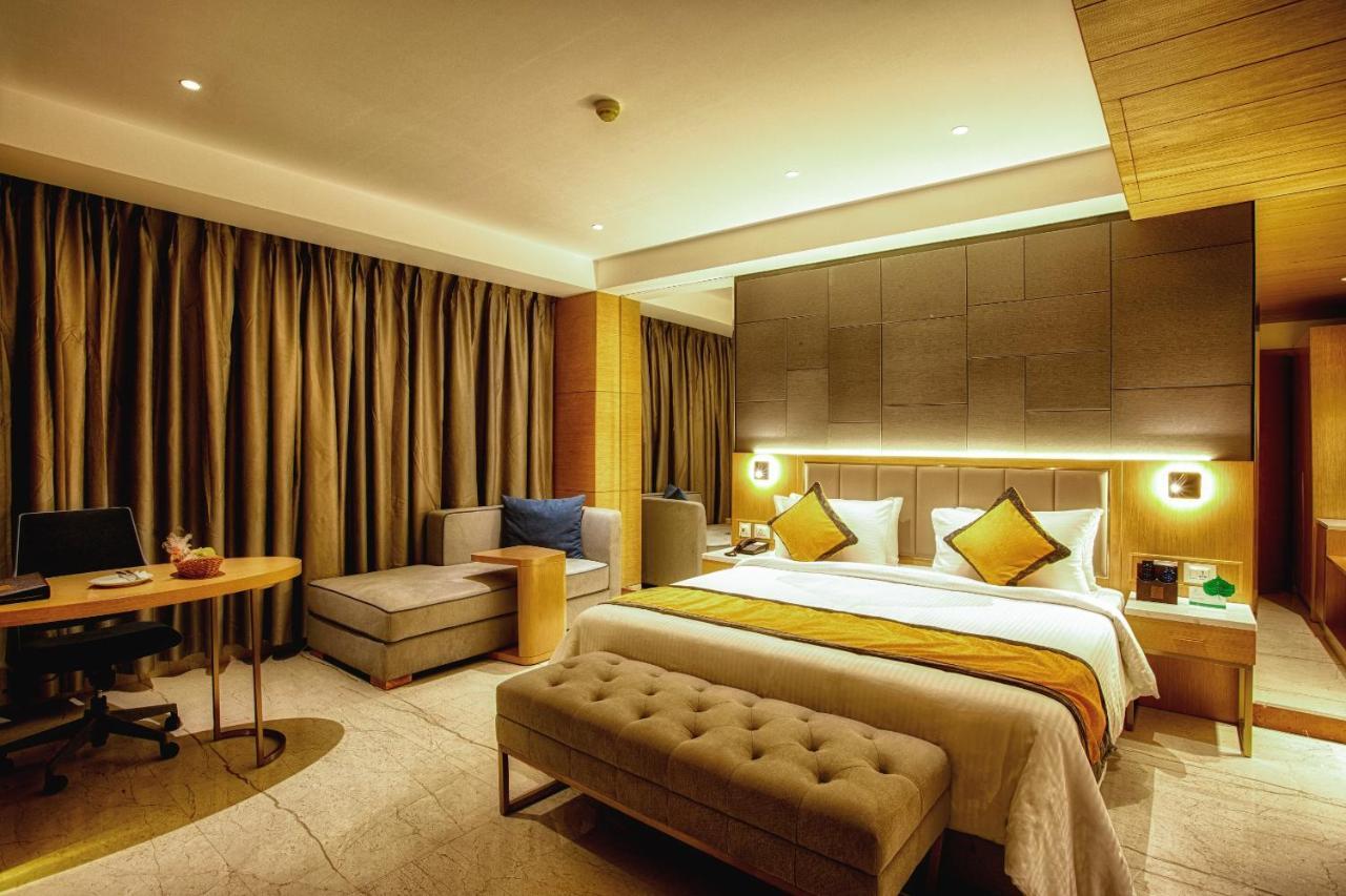 Hotel Sunhill Portico Siliguri Zewnętrze zdjęcie