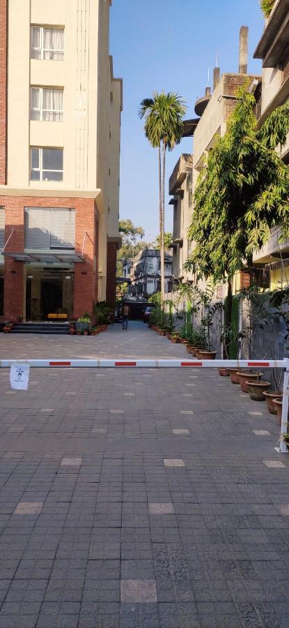 Hotel Sunhill Portico Siliguri Zewnętrze zdjęcie