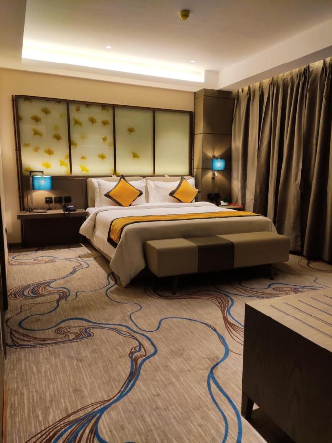 Hotel Sunhill Portico Siliguri Zewnętrze zdjęcie